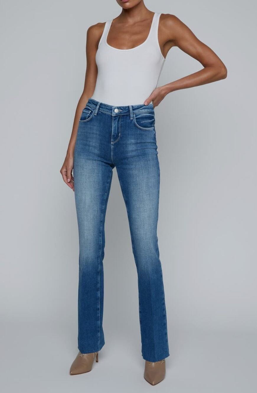 L’AGENCE Ruth Raw Hem Straight Leg Jeans Size 27 Medium Wash Model-off-duty